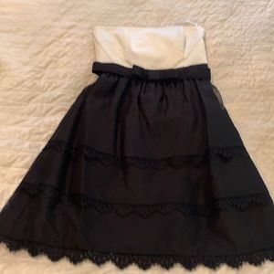White House Black Market black & white strapless dress, size 8.